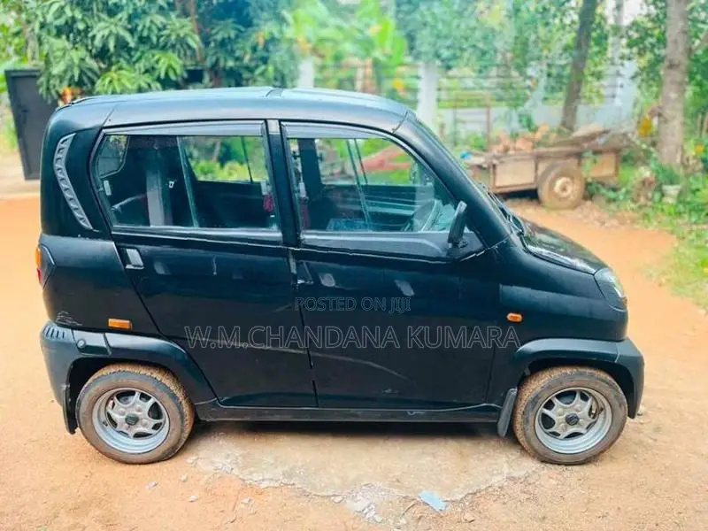 Bajaj Qute 2018