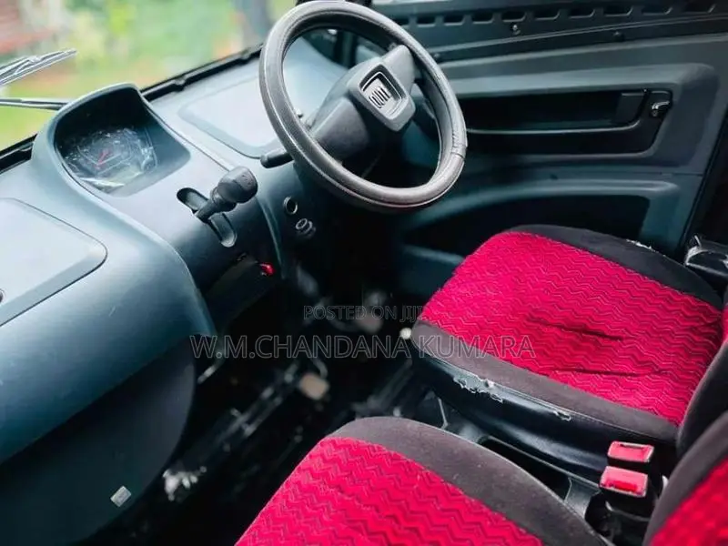 Bajaj Qute 2018
