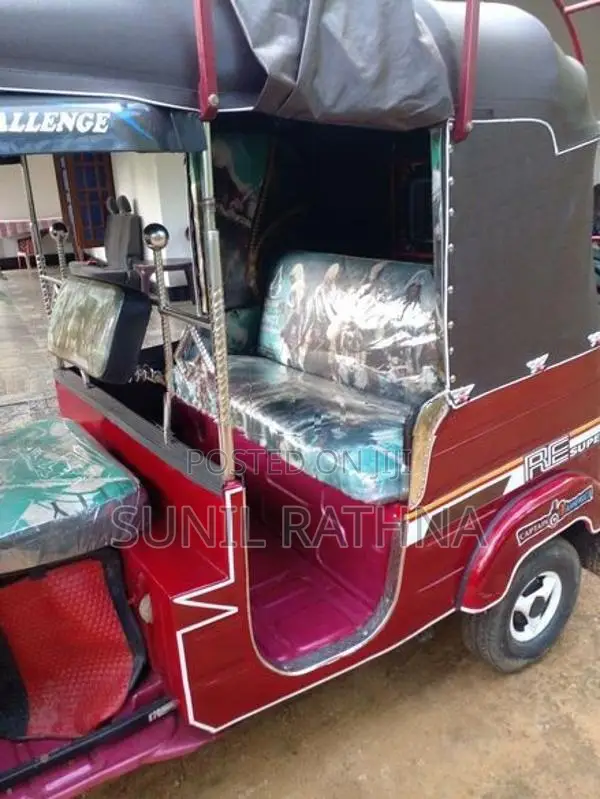 Bajaj RE 2003