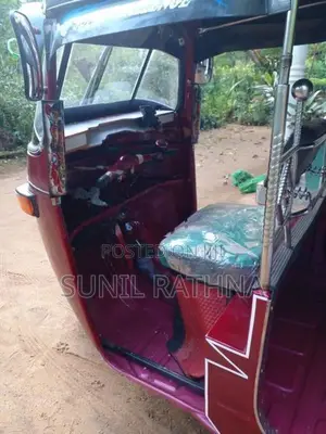 Bajaj RE 2003