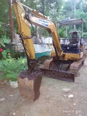 Komatsu Pc-30