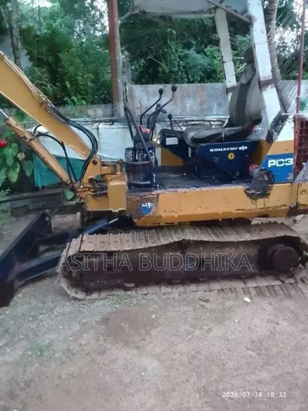 Komatsu Pc-30