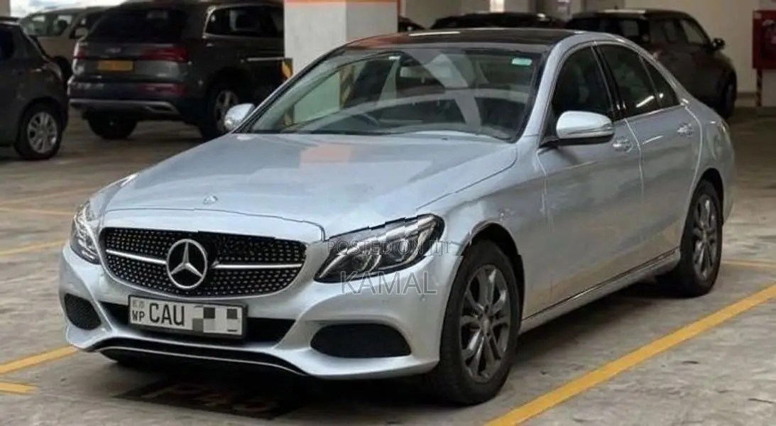 Mercedes Benz C180 Premium 2016