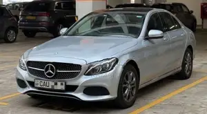 Mercedes Benz C180 Premium 2016