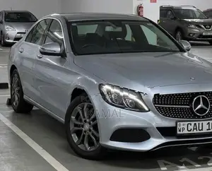 Mercedes Benz C180 Premium 2016
