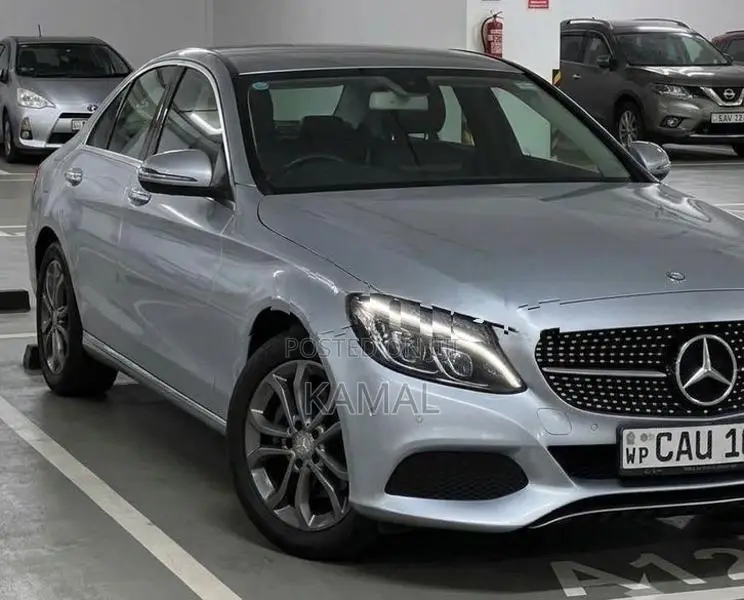 Mercedes Benz C180 Premium 2016