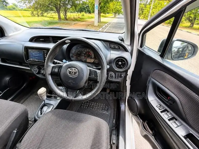 Toyota Vitz 2017