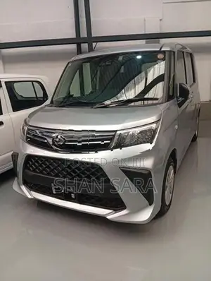 Toyota Roomy X 2023