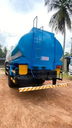 WATER BOWSER 13200 L ( බවුසර් ටැංකි )