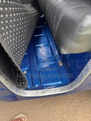 Bajaj RE 2 stock 2006
