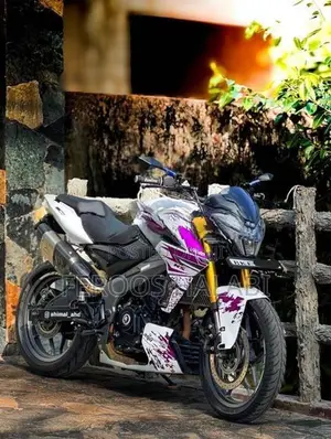 Bajaj Pulsar NS200 2025