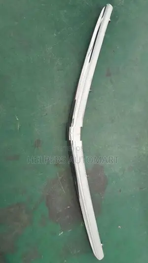 Toyota Prius W20 Front Nickel Garnish