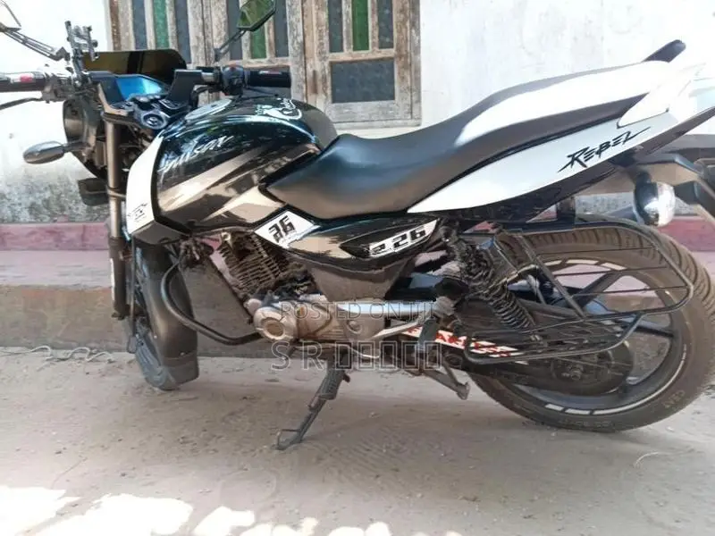 Bajaj Pulsar 150 2018