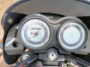 Bajaj Platina 100 2012