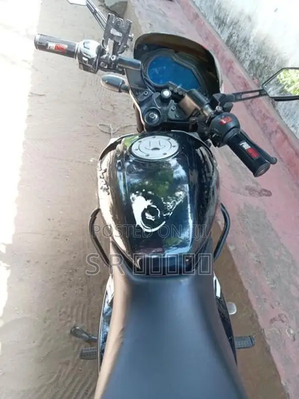 Bajaj Pulsar 150 2018