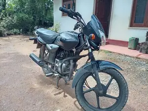 Bajaj Platina 100 2012