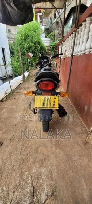 Bajaj Platina 125 2012