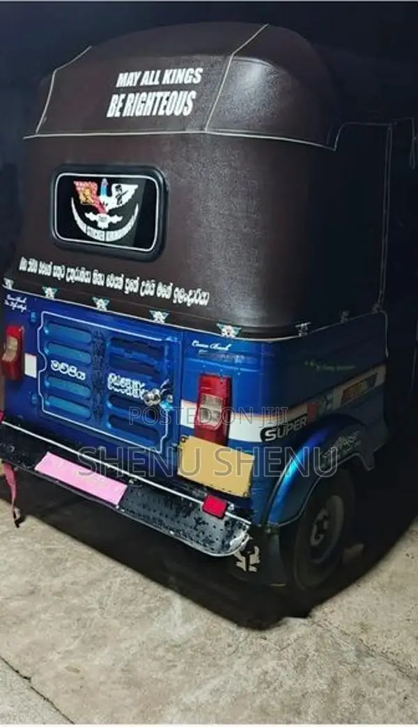 Bajaj RE Three wheeler 2003