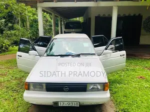 Nissan Sunny 1988