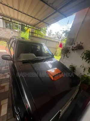 Nissan Sunny 1988