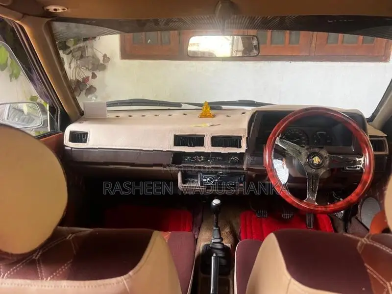 Nissan Sunny 1988
