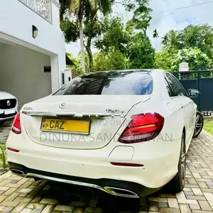 Mercedes Benz E350 E Premium Plus AMG 2017