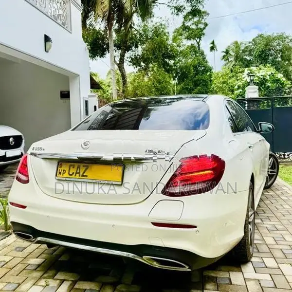 Mercedes Benz E350 E Premium Plus AMG 2017