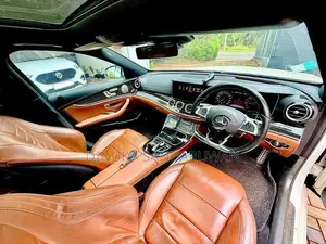 Mercedes Benz E350 E Premium Plus AMG 2017