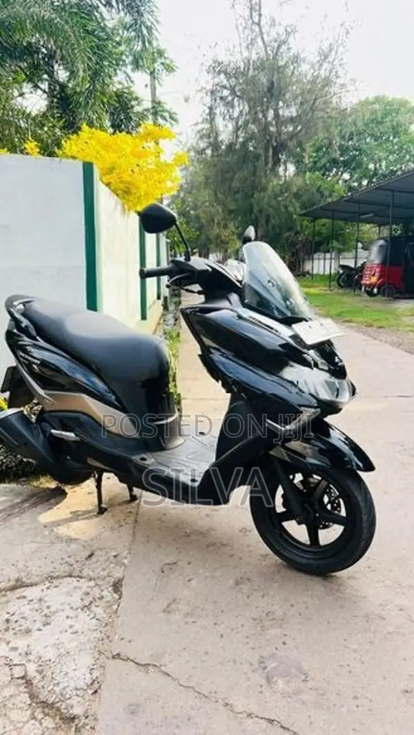 Suzuki Burgman 2019