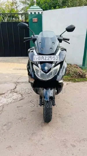 Suzuki Burgman 2019