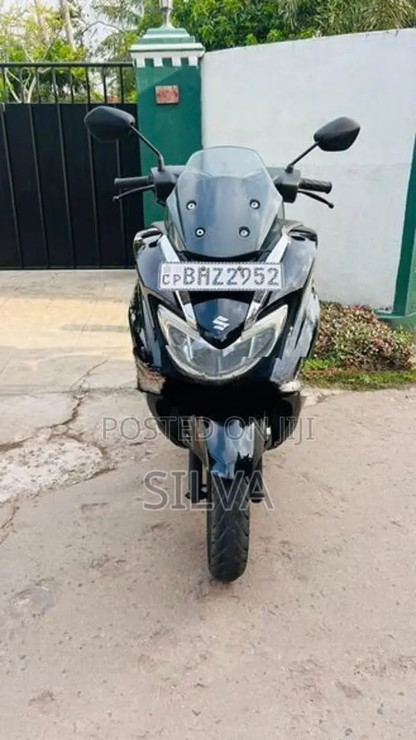 Suzuki Burgman 2019