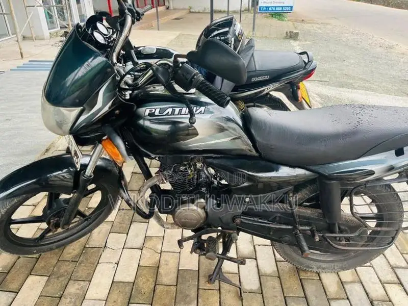 Bajaj Platina 125 2011