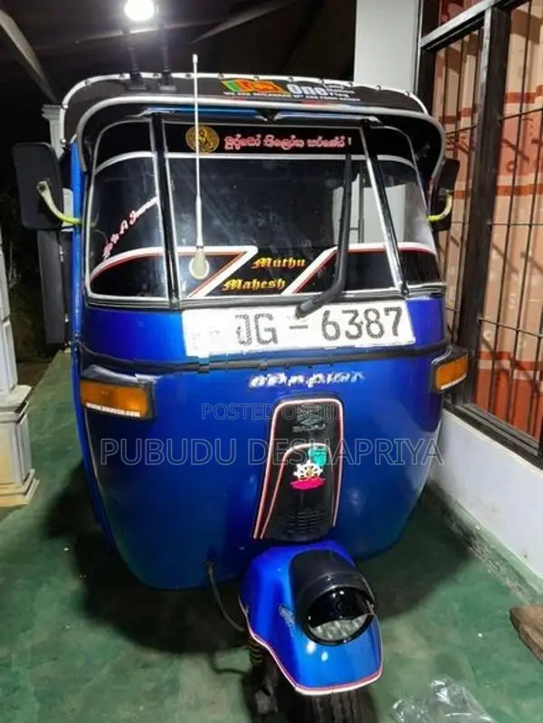 Bajaj RE 2 stock 2004