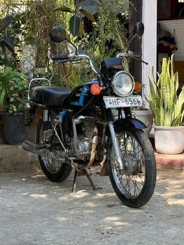 Bajaj Boxer 2005