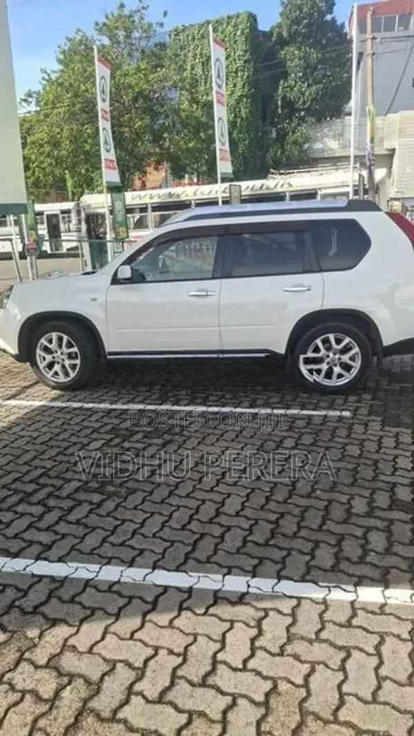 Nissan X-Trail 2011
