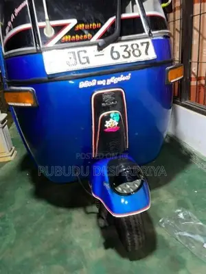 Bajaj RE 2 stock 2004