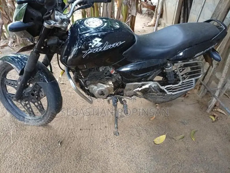 Bajaj Pulsar 150 2004