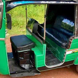 Bajaj RE 1996