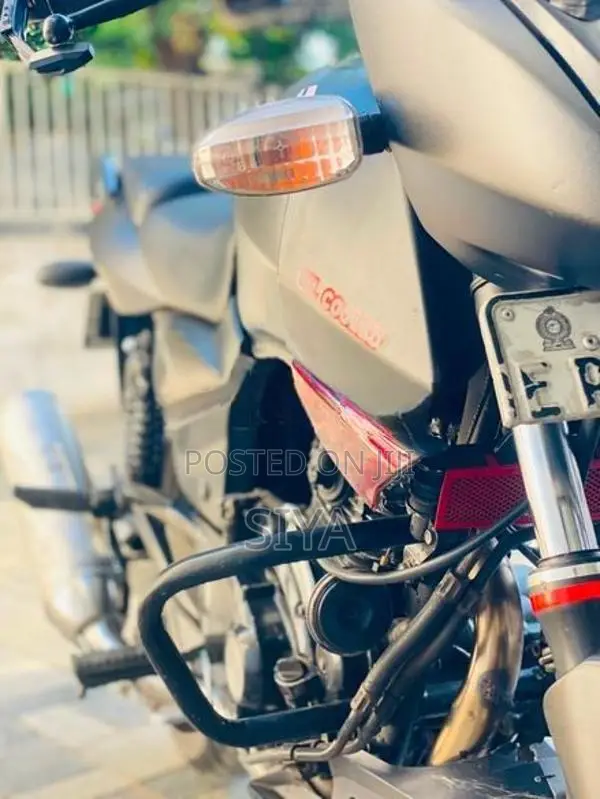 Bajaj Pulsar 200 2008