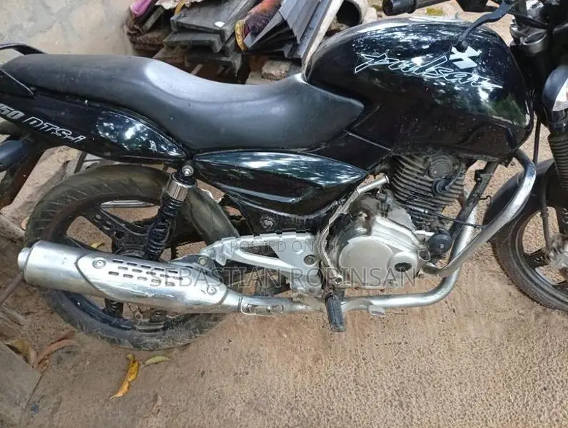 Bajaj Pulsar 150 2004