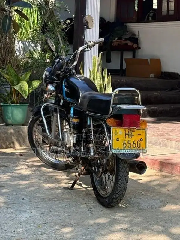 Bajaj Boxer 2005
