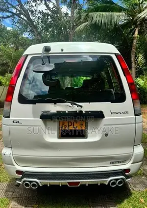 Toyota KR42V 2006