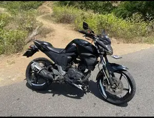 Yamaha FZ 2015