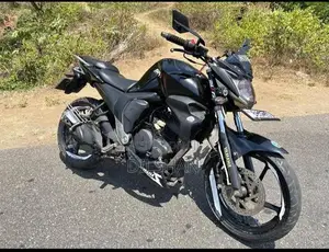 Yamaha FZ 2015