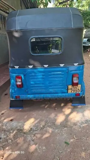 Bajaj RE 1995