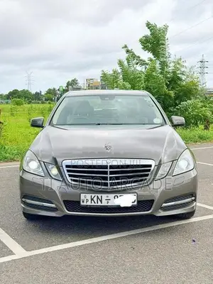 Mercedes Benz E200 Blue Efficiency 2010