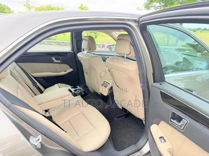 Mercedes Benz E200 Blue Efficiency 2010