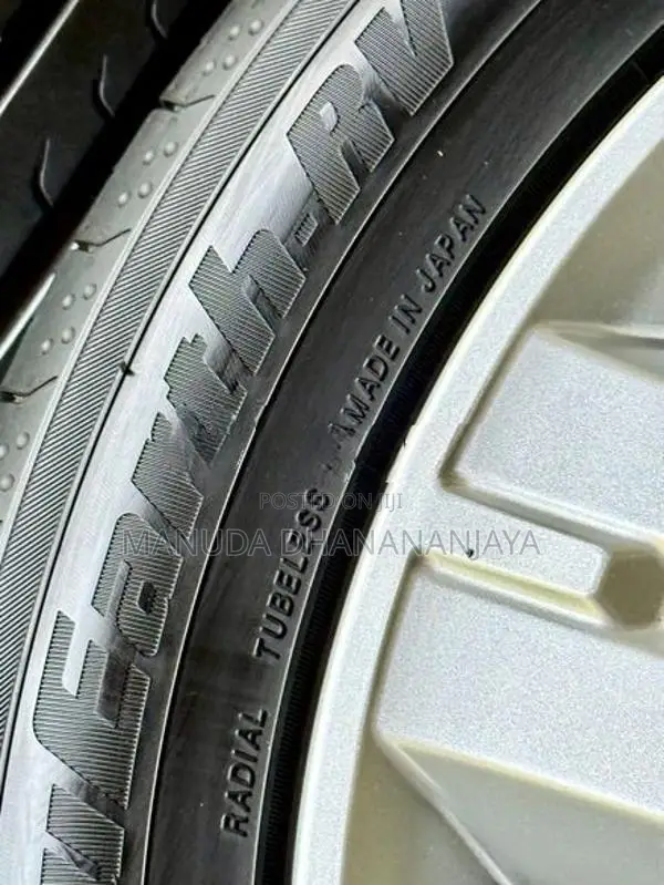 215/55/R17 Yokohama Tyres with Alloywheels