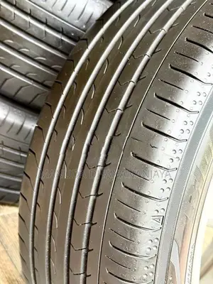 215/55/R17 Yokohama Tyres with Alloywheels