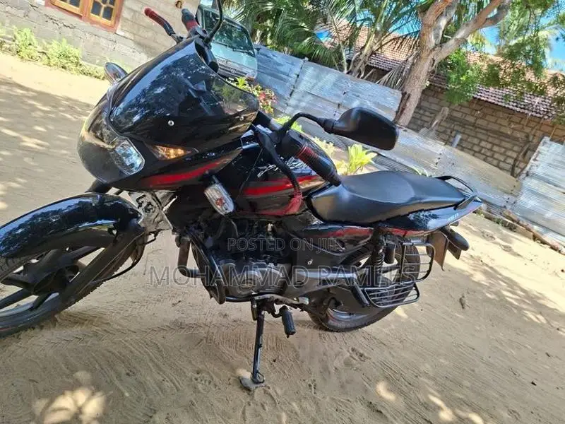 Bajaj Pulsar 150 2017